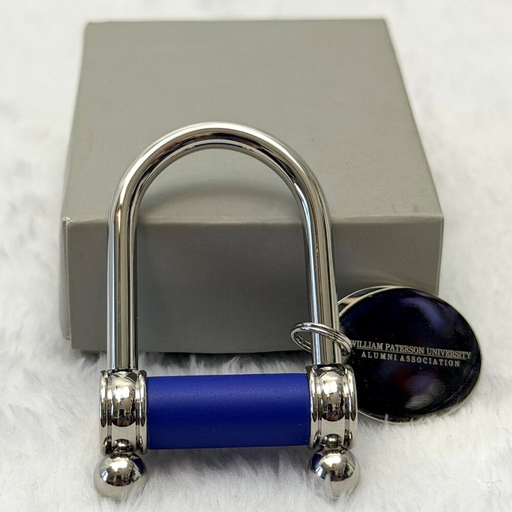 William Paterson University Alumni Association Horseshoe Shaped Key Chain